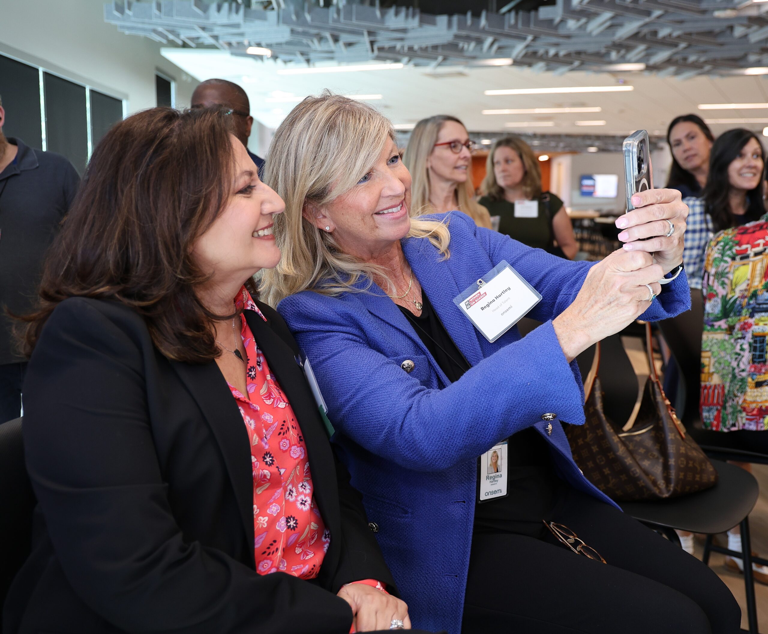 Phoenix 2025-A2854 (2025-10-04T00_43_43.934)