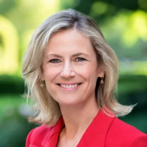 Ann Sarnoff Headshot