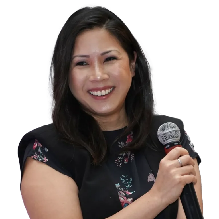 Laurie Lam Headshot
