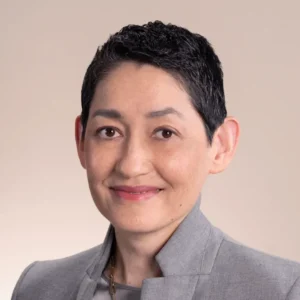 Martina Cheung headshot
