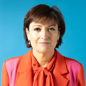 kirsty graham headshot